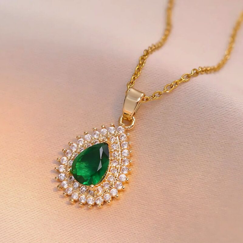 Alternative view of Collar Green Tear