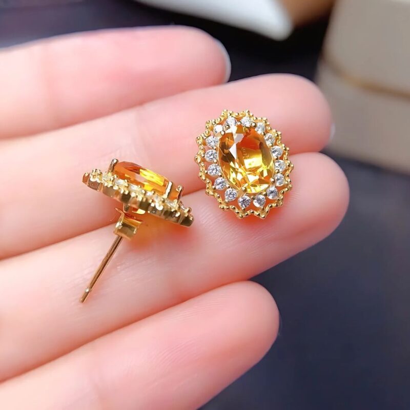 Alternative view of Aretes Royal Sunset