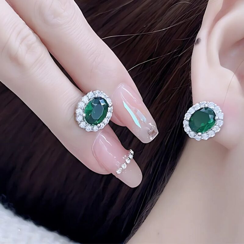 Alternative view of Aretes Verde Reina